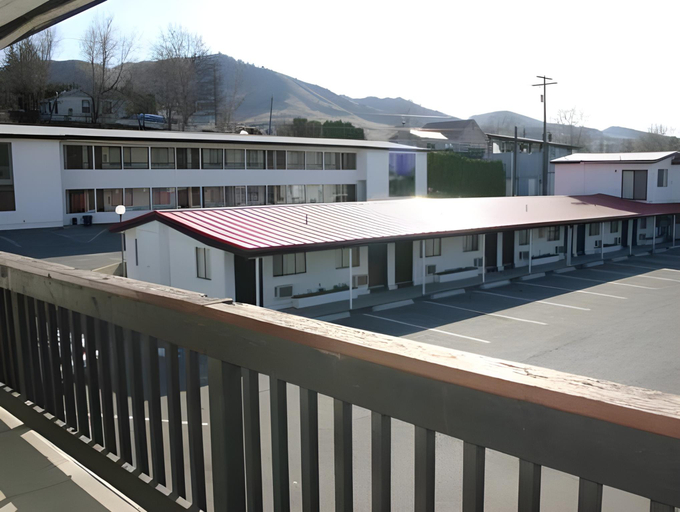 Others 2, Apple Inn Motel, Chelan