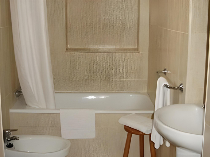 Bathroom 3, Hotel Residencia Miami, Málaga