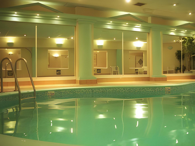 Others 4, Riviera Hotel, Torbay