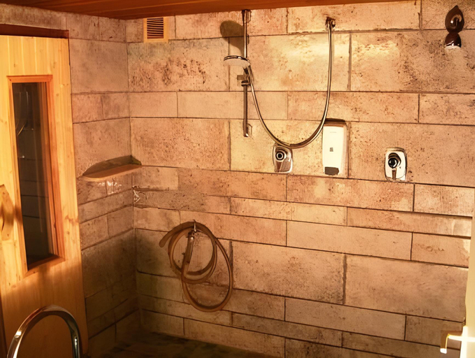 Bathroom 3, Hotel Waldersee, Region Hannover