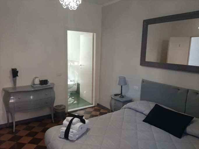 Bedroom 9