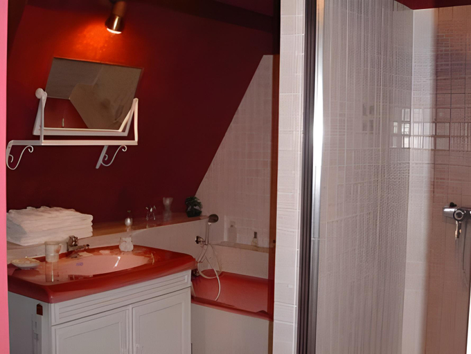 Bathroom 3, La Granitiere Maison de Charme, Manche