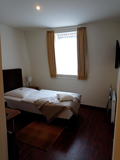Bedroom 14