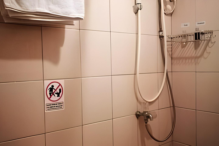 Bathroom 4, Pleasant3@Tifolia, Romantic Studio Comfortable Worcation Near Kelapa Gading, East Jakarta