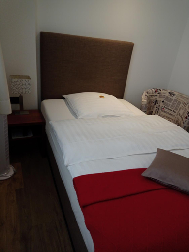 Bedroom 13