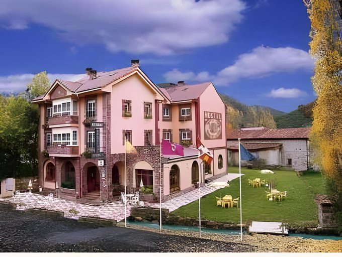 Exterior & Views 1, Tierra de la Reina, León