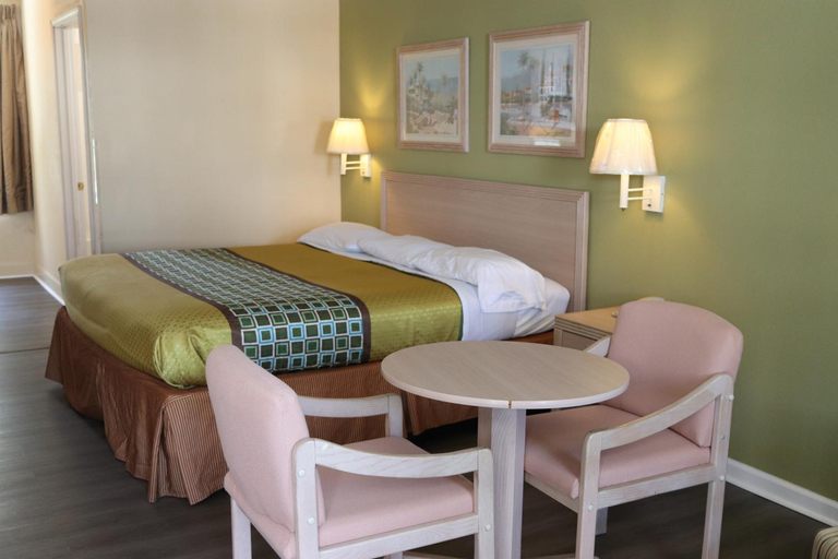 Bedroom 3, Woodstream Inn Hogansville, Troup