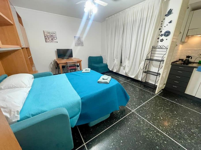 Bedroom 2, Home sweet 2, Genova
