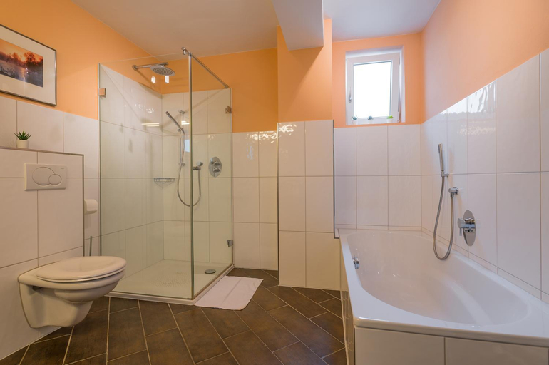 Bedroom 5, Koch-Schilt, Eifelkreis Bitburg-Prüm
