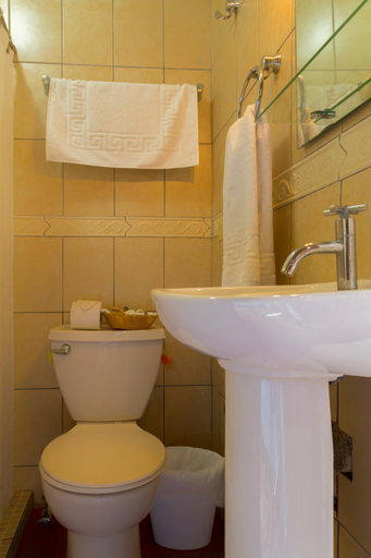 Bathroom 5, Hotel Cordoba, Granada