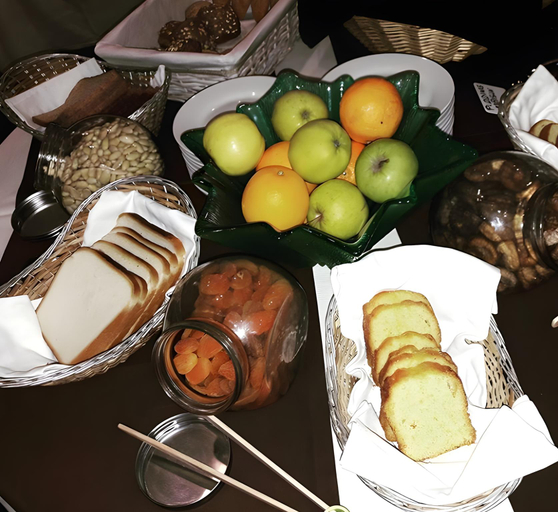 Food & Drinks 5, Hotel Le Cosy Blois Villebarou                                                  , Loir-et-Cher