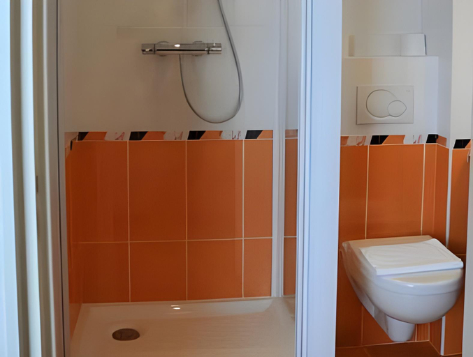 Bathroom 4, La Petite Sirene, Morbihan