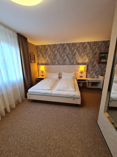 Bedroom 12