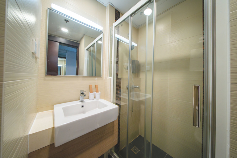 Bathroom 3, MIJ (KAI TAK) HOTEL, Kowloon