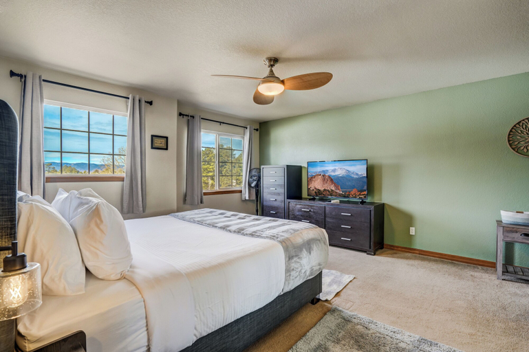 Bedroom 3, Monument Gym, El Paso
