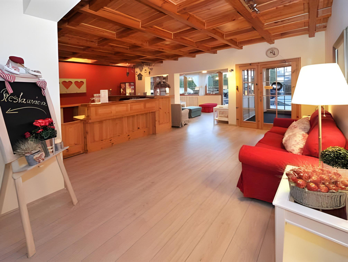 Public Area 3, APLEND Vila Beatrice - Tatry Card v cene, Poprad