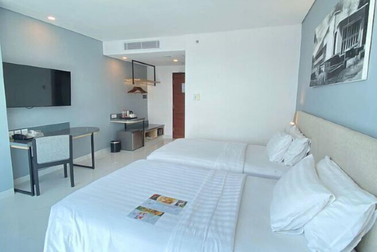 Bedroom 12
