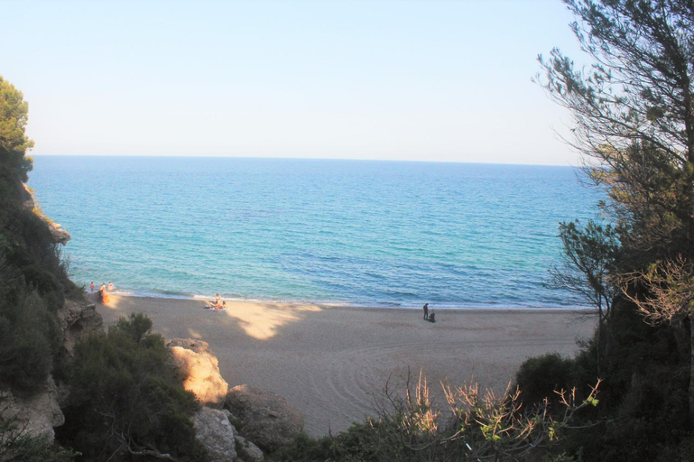 Others 5, Calas II, Tarragona