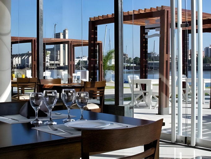 Food & Drinks 4, Puerto Amarras Hotel & Suites, La Capital