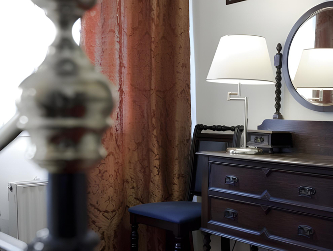 Bedroom 3, Hotel Alexander, Wiesbaden