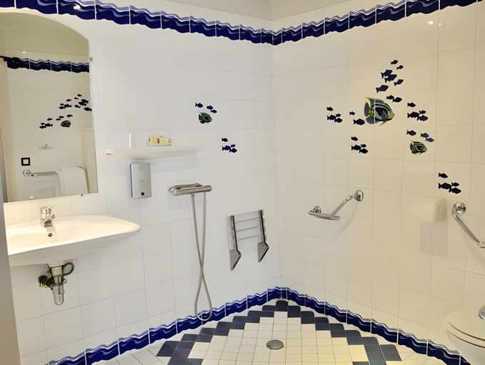 Bathroom 4, Hôtel du Sauvage, Seine-et-Marne