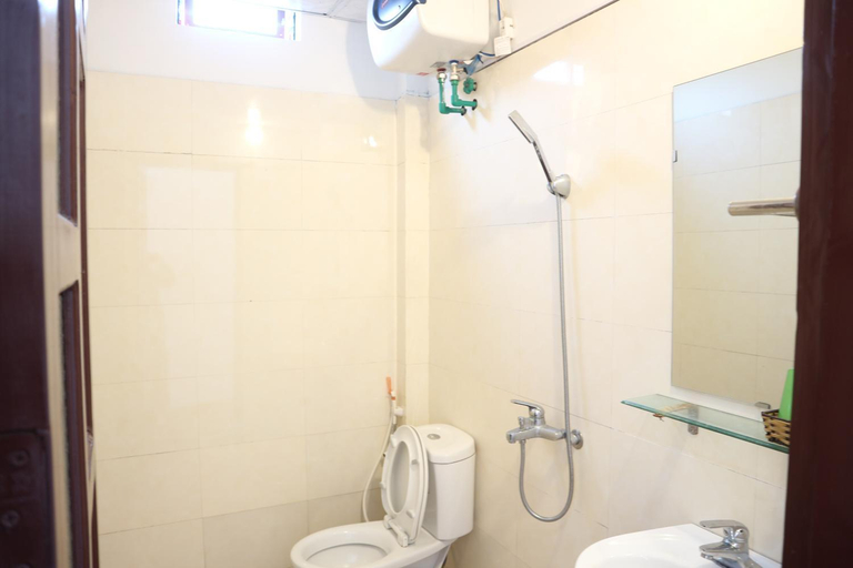 Bathroom 3, Sapa Cloudy Mountain Hostel, Sa Pa
