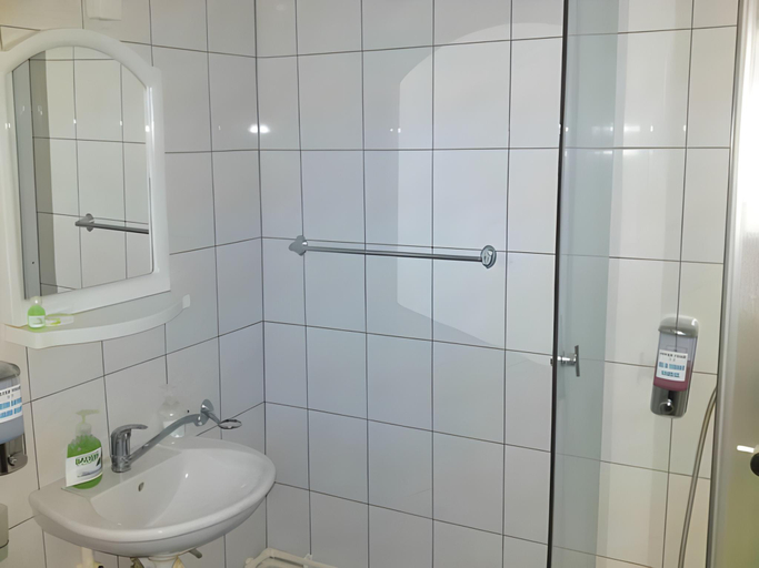 Bathroom 1, Gros Hotel - Leskovac, Leskovac