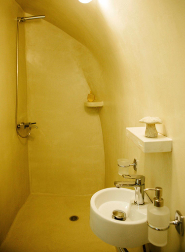 Bathroom 2, SantoCaves, South Aegean