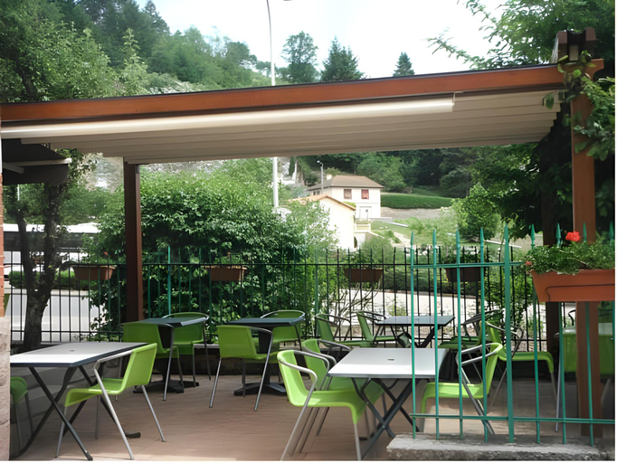 Food & Drinks 5, Hotel Restaurant de la Poste, Loire