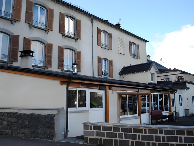Exterior & Views 2, Hotel Des Voyageurs Chez Betty, Cantal