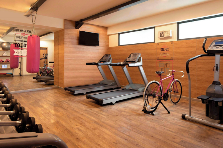 Others 4, Moxy Bandung, Bandung