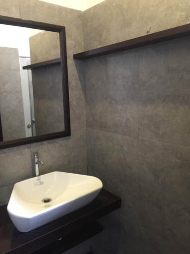Bathroom 2, Kha Hostel , Huế