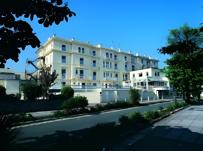 Others 3, Riviera Hotel, Torbay