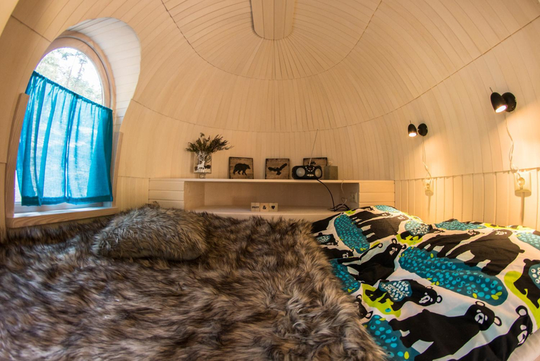 Bedroom, Igluhut – Sleep with reindeer, Uusimaa