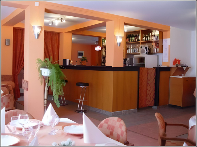 Food & Drinks 4, Vila Casa Alesiv, Cluj-napoca
