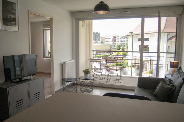 Others 4, Villa Camilia - 2 rooms balcony garage in downtown Annecy, Haute-Savoie