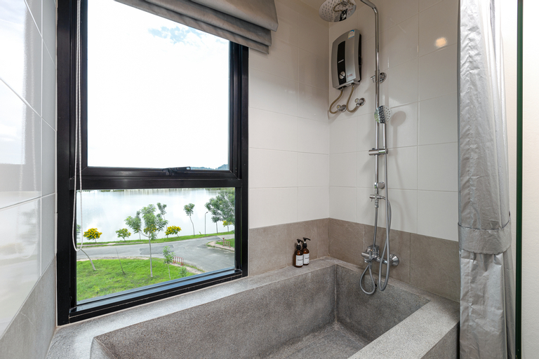 Bathroom 8