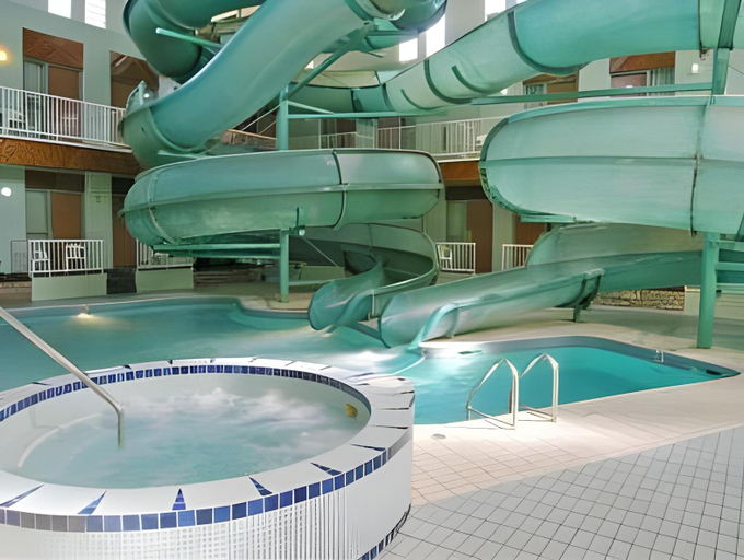 Sport & Beauty, Tropical Inn - North Battleford, Division No. 16