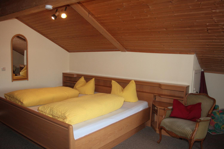 Bedroom 4, Schwarzwald-Gasthof Hirsch, Calw