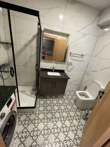 Shower 2, Almin Apart Hotel, Bağcılar