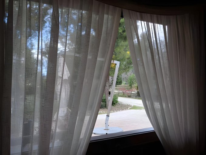 Others 3, Albergo degli Amici, Chieti