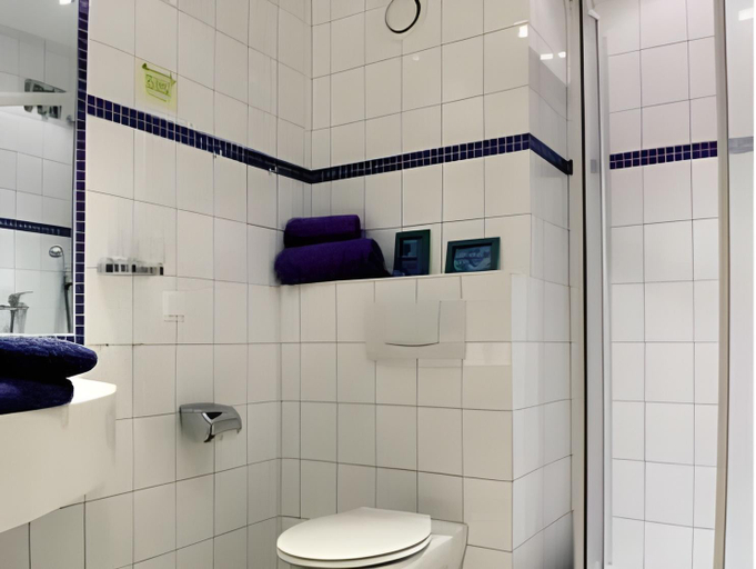 Bathroom 4, Strandhus, Cuxhaven