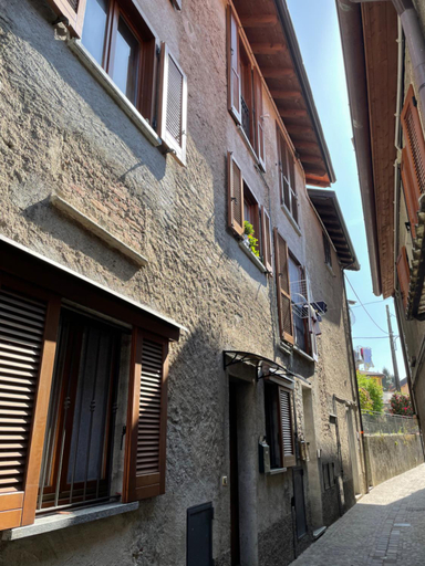 Others 4, La Casa Sul Sasso In town serviced accommodations, Lecco