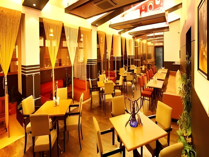 Food & Drinks 4, Hotel Brijwasi Royal, Mathura