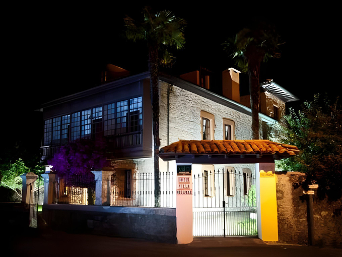 Others 4, Hotel Villa Miramar, Asturias