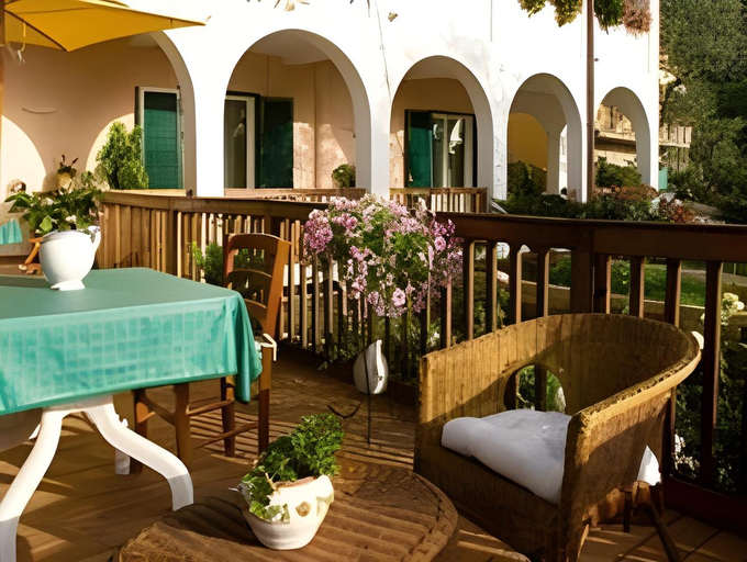Others 5, Villa Pane Resort, Napoli