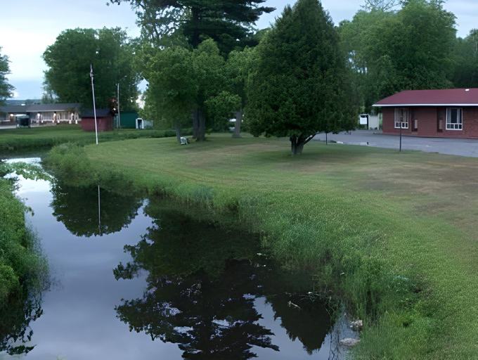 Others 5, Franklin Motel, Tent & Trailer Park, Nipissing
