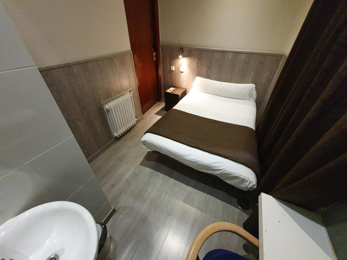 Others 4, Hostal Plaza D'Ort, Madrid