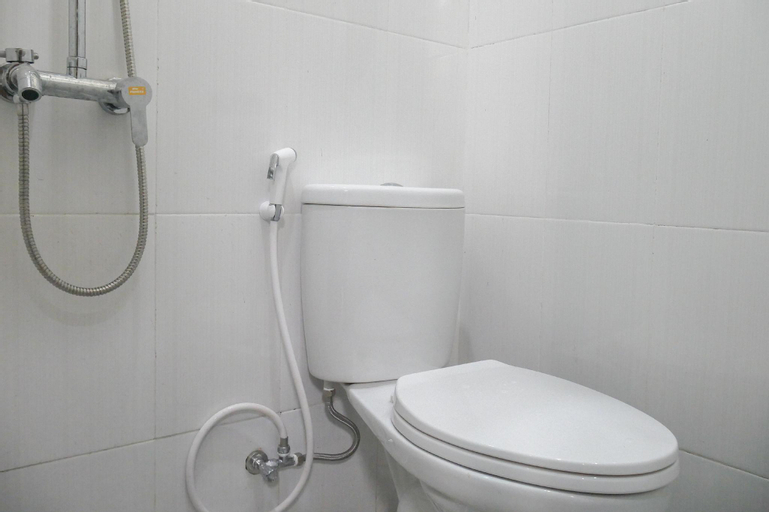Bathroom 10