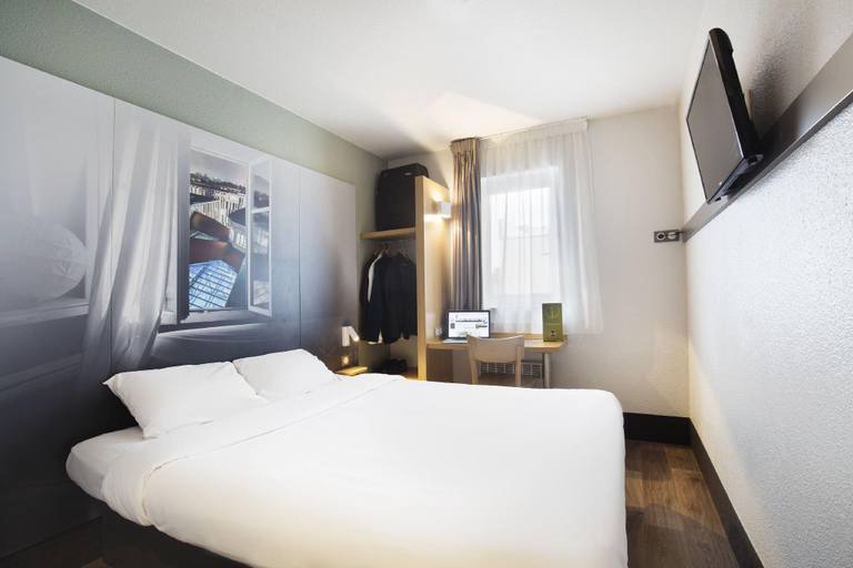 Bedroom 13